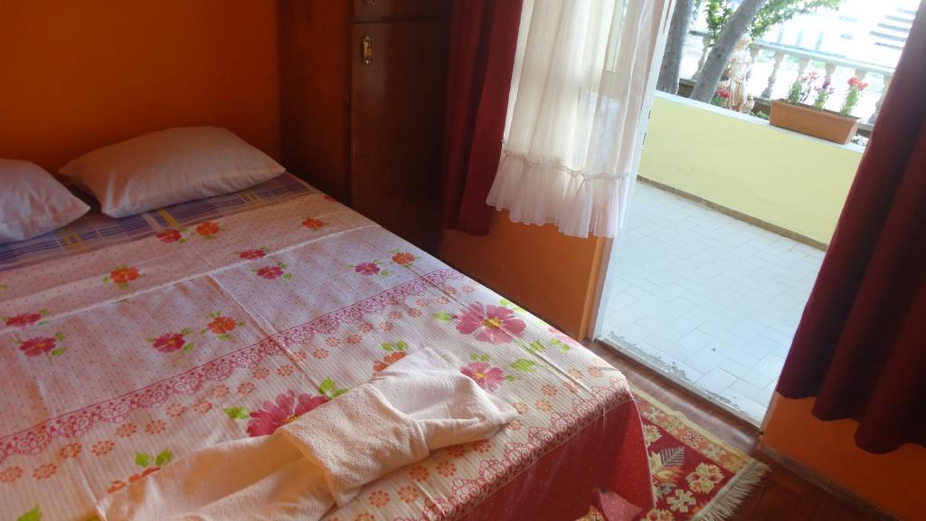 Eysan Pansiyon Akçay Szoba fotó